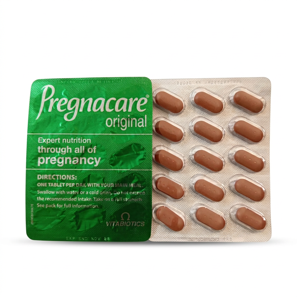 Vitabiotics Pregnacare Original green foil aur 15 tablets ka blister pack, white background par – docxora.com Pakistan
