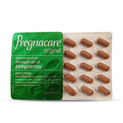 Vitabiotics Pregnacare Original green foil aur 15 tablets ka blister pack, white background par – docxora.com Pakistan
